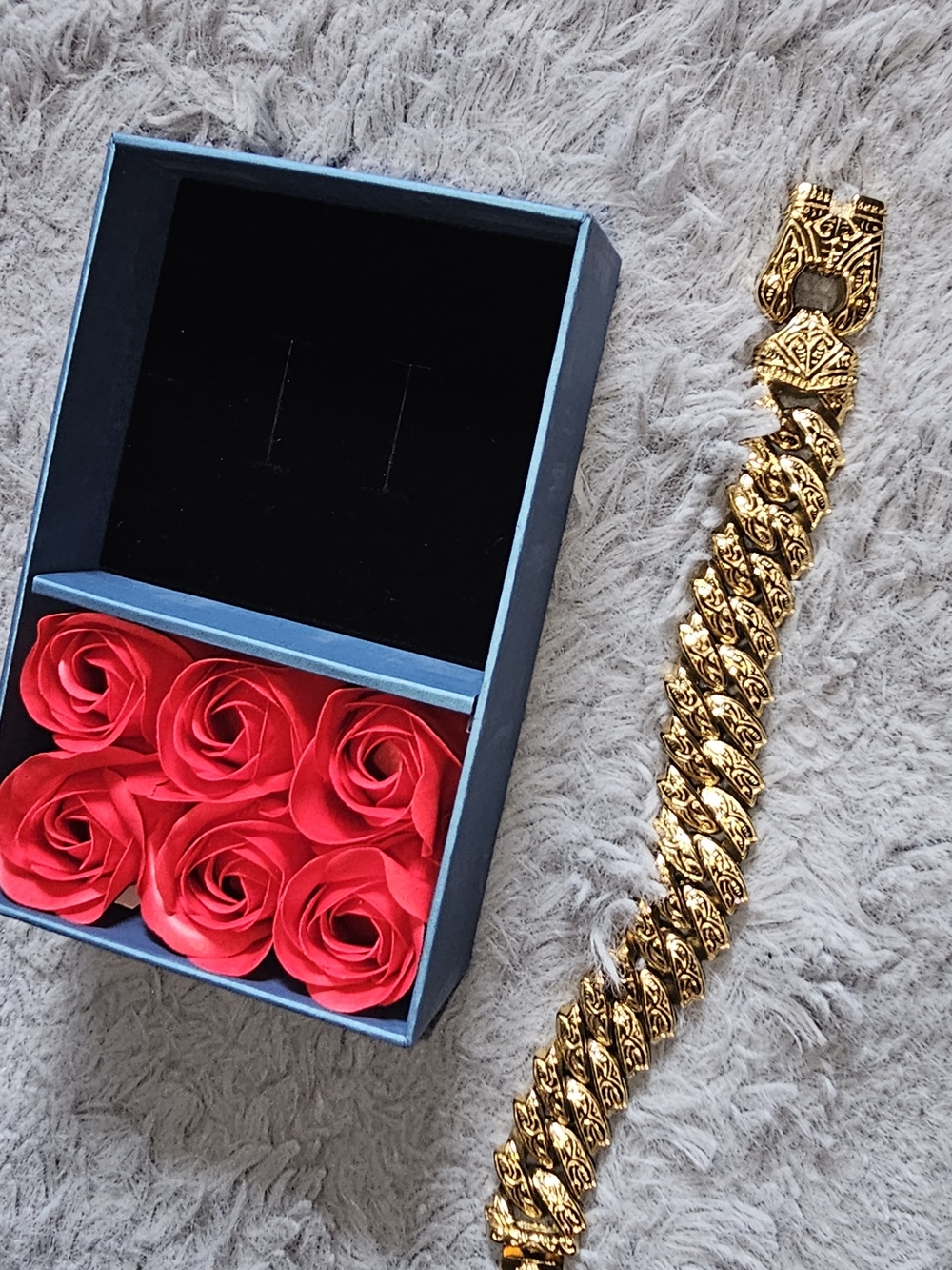 Gold-Tone Sculpted Chain Bracelet - Women's Statement Jewelry